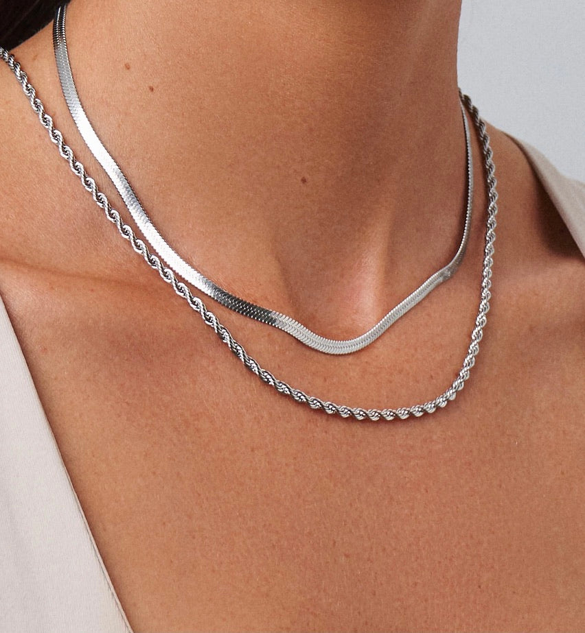 LA FEMME NECKLACE COLLECTION