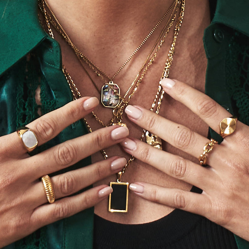 LA FEMME NECKLACE COLLECTION