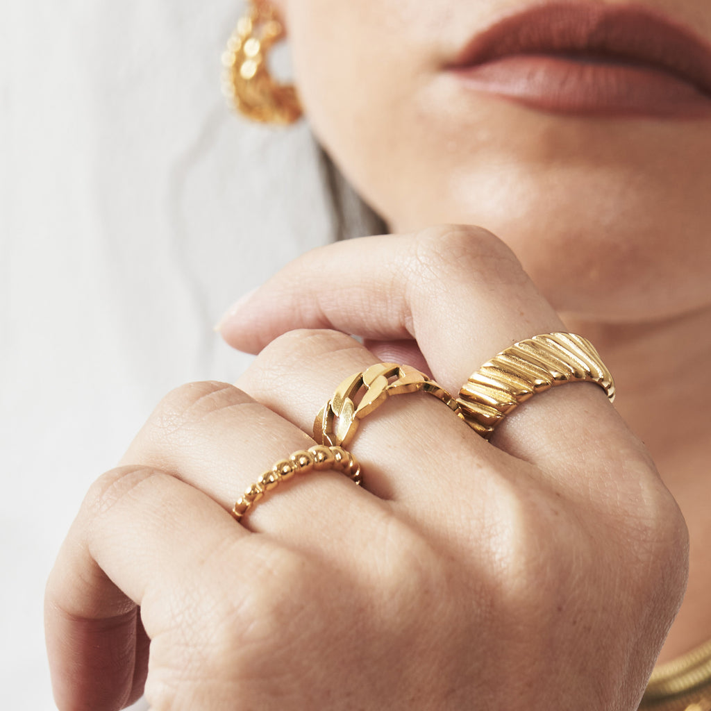 LA FEMME RING COLLECTION