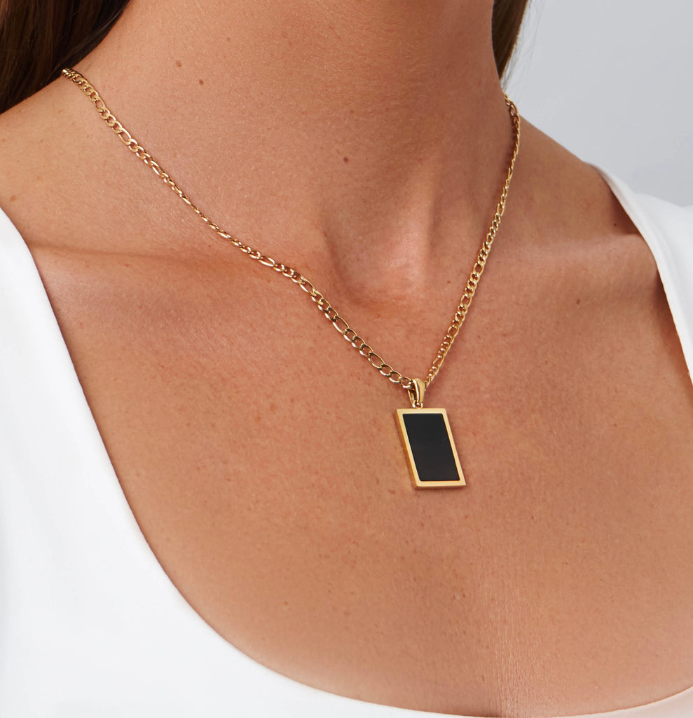 LA FEMME NECKLACE COLLECTION