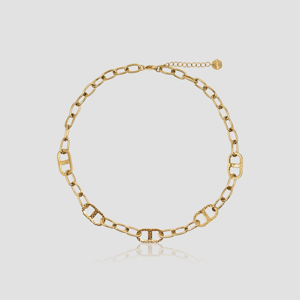 LA FEMME NECKLACE COLLECTION
