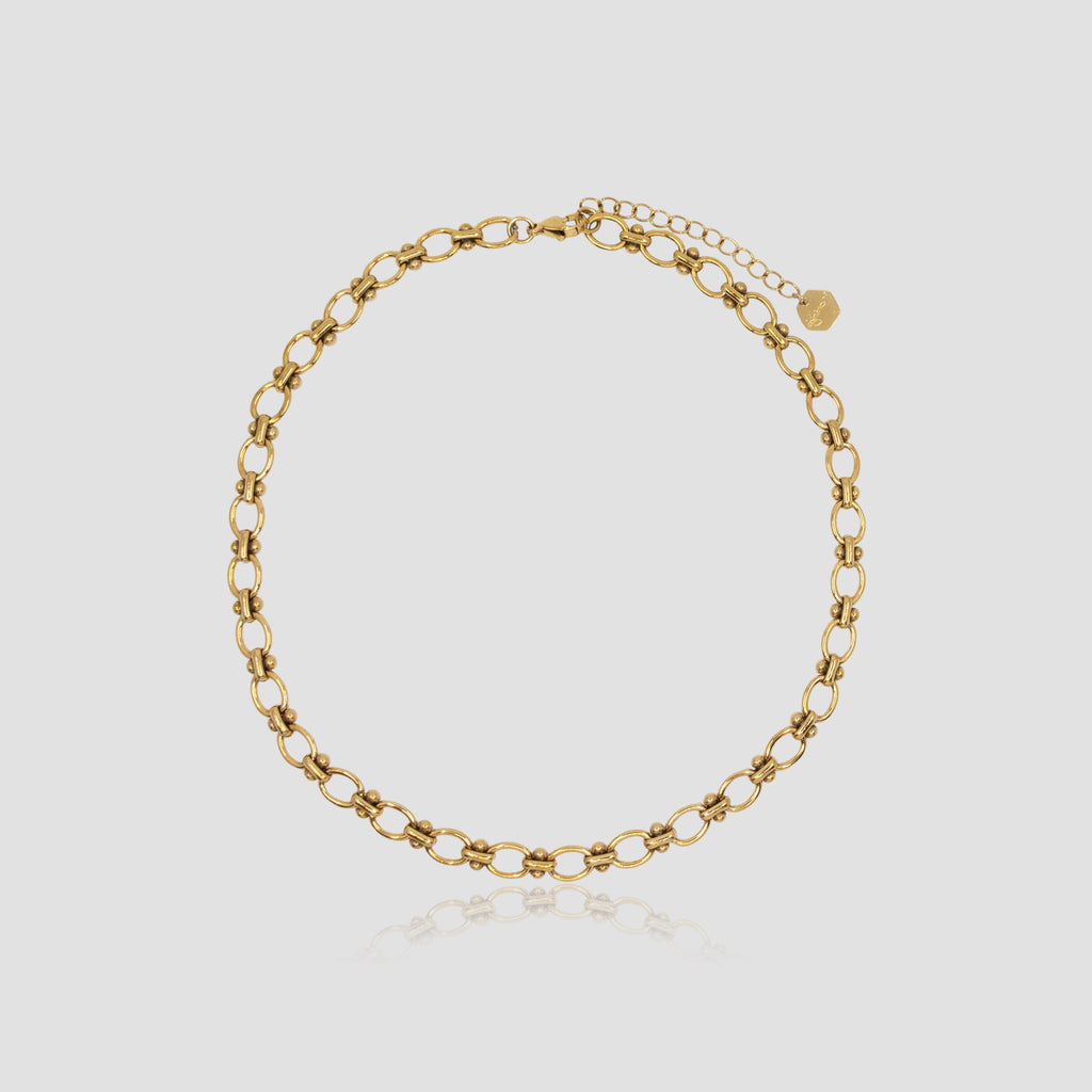 LA FEMME NECKLACE COLLECTION