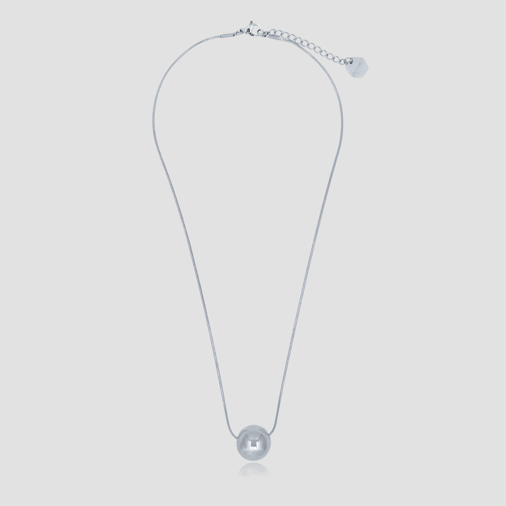 LA FEMME NECKLACE COLLECTION