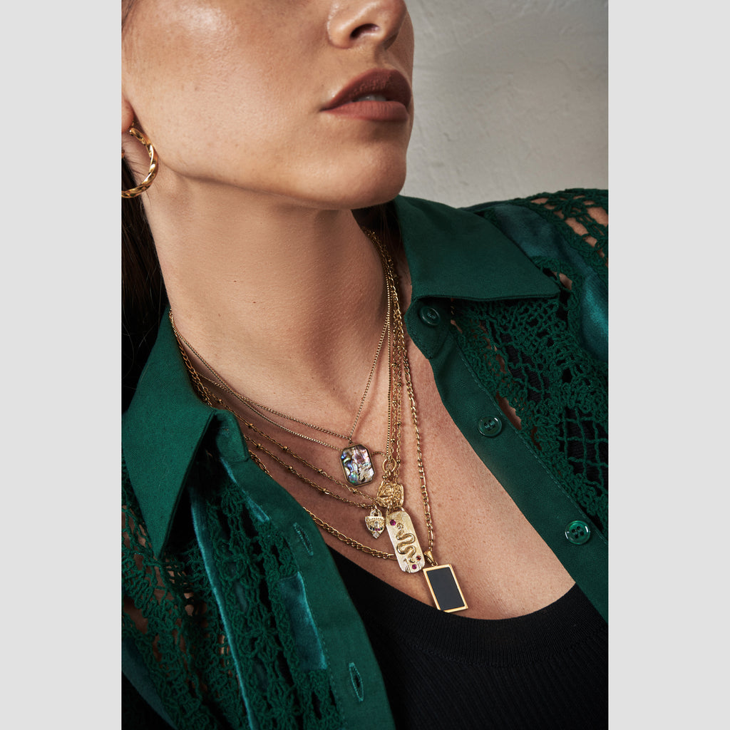 LA FEMME NECKLACE COLLECTION