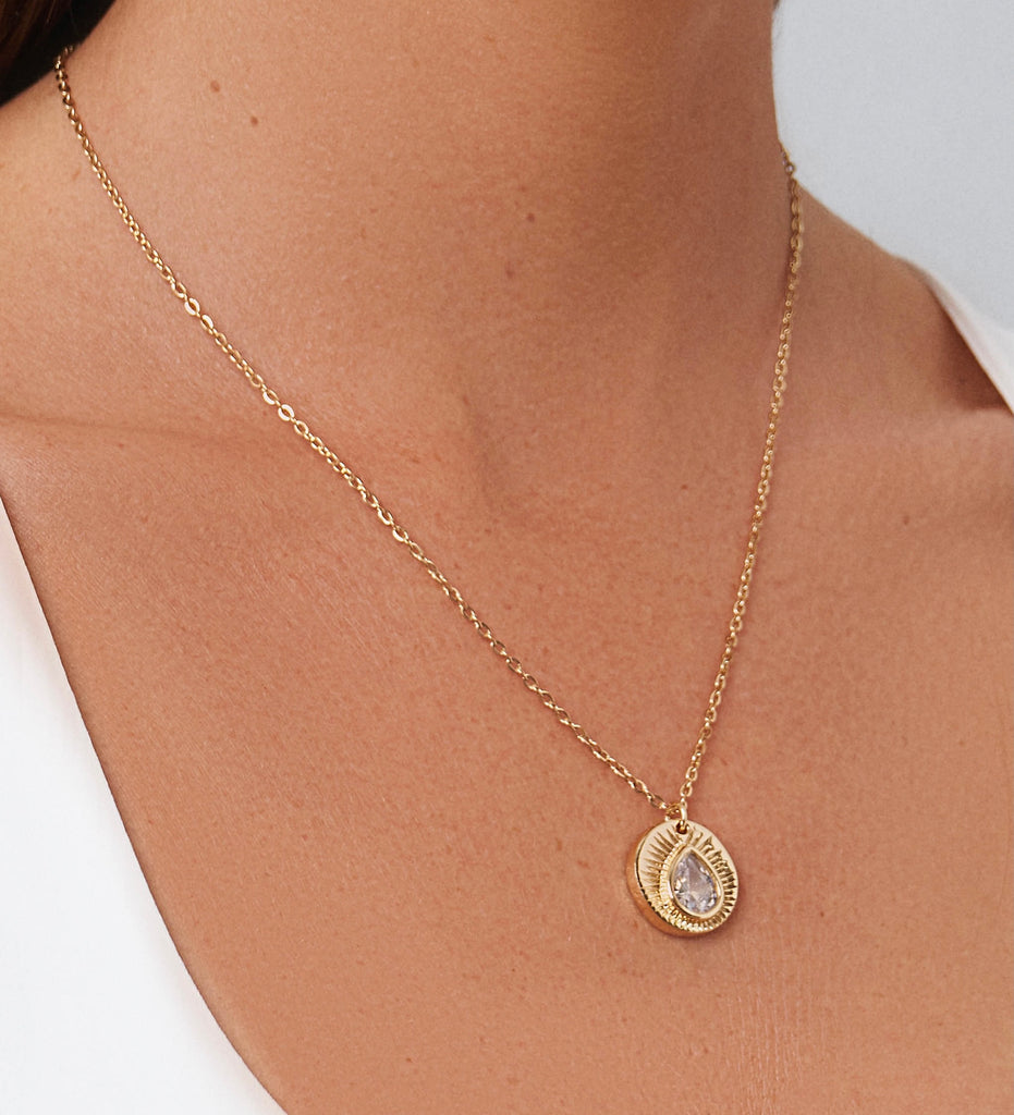 LA FEMME NECKLACE COLLECTION