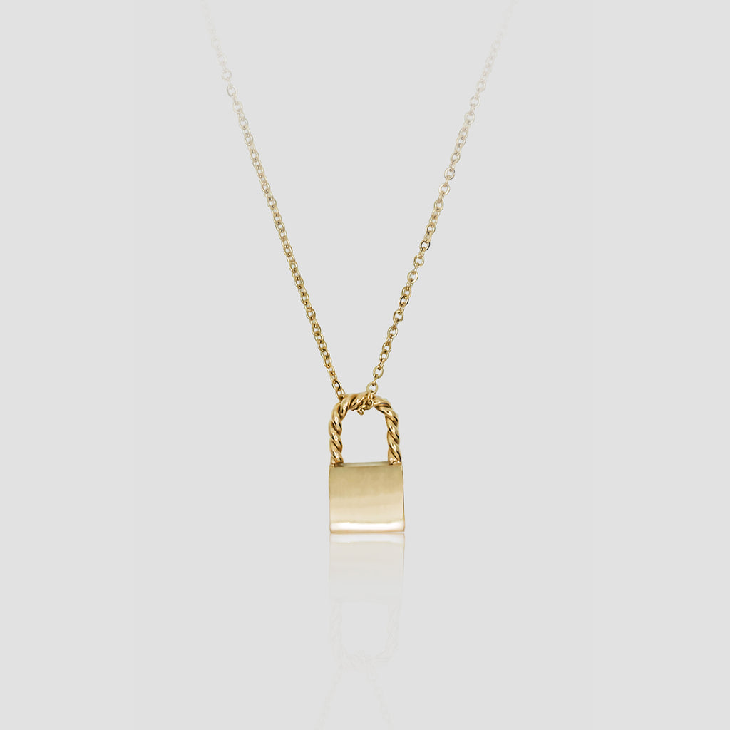 LA FEMME NECKLACE COLLECTION