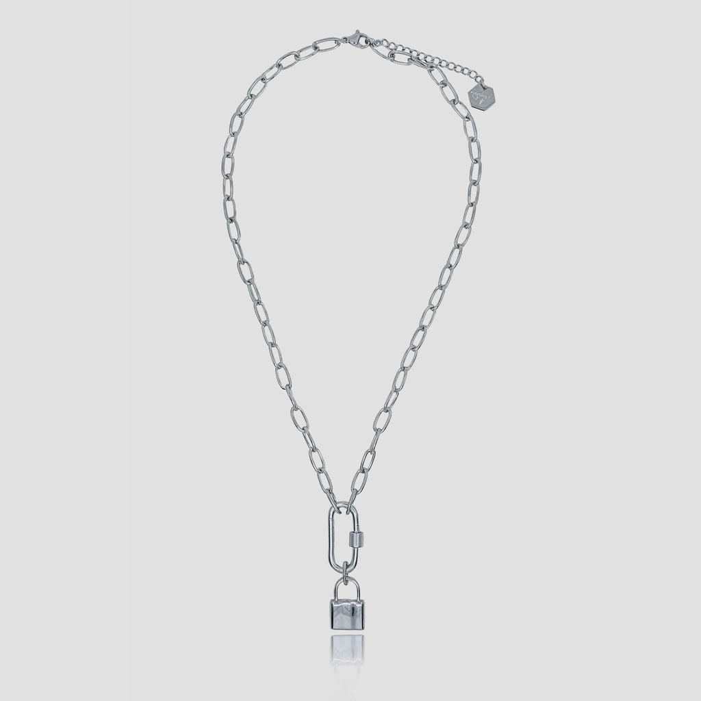 LA FEMME NECKLACE COLLECTION