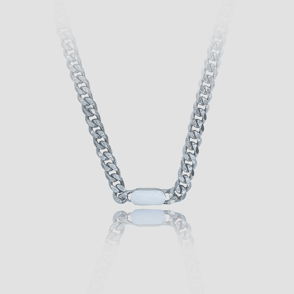LA FEMME NECKLACE COLLECTION