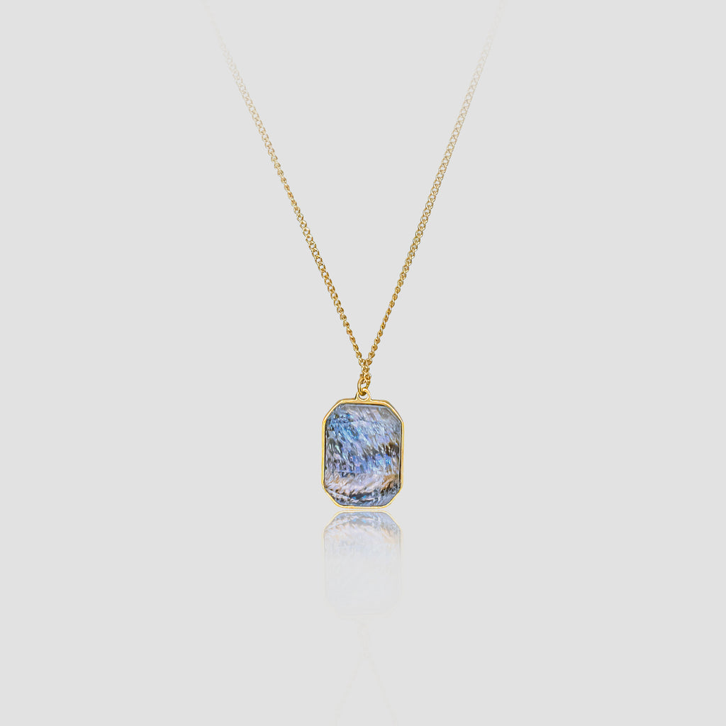 LA FEMME NECKLACE COLLECTION