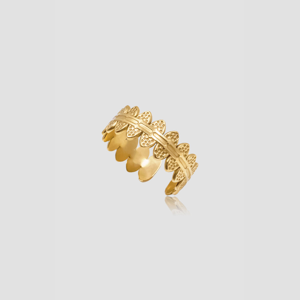 SIGNATURE RING COLLECTION