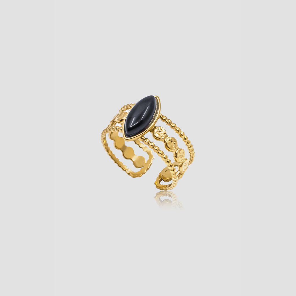 SIGNATURE RING COLLECTION