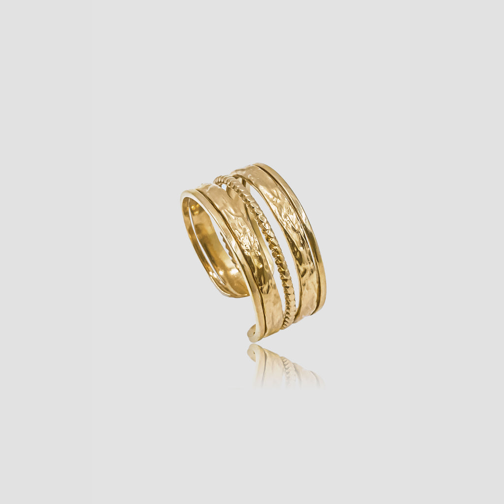 SIGNATURE RING COLLECTION