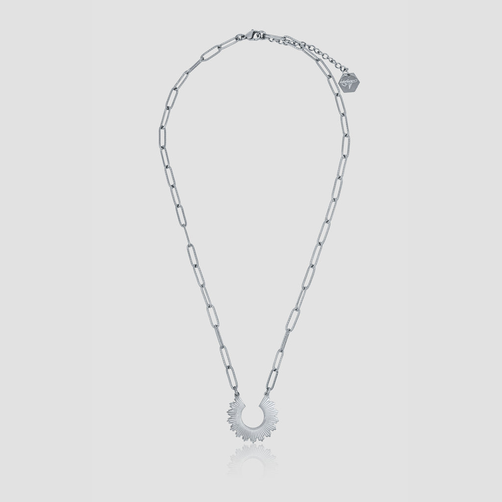 LA FEMME NECKLACE COLLECTION