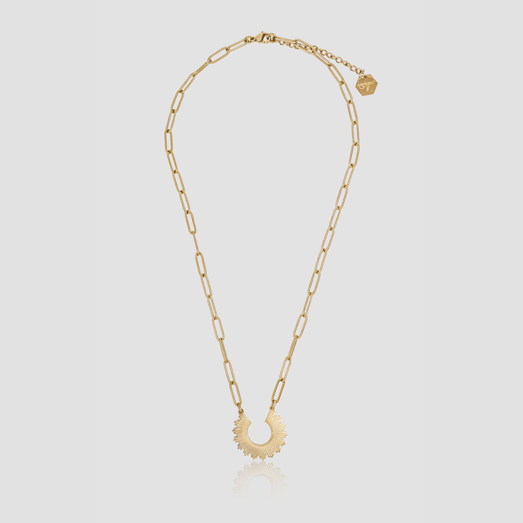 LA FEMME NECKLACE COLLECTION