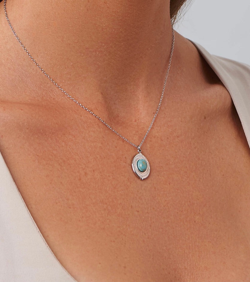 SIGNATURE NECKLACE COLLECTION