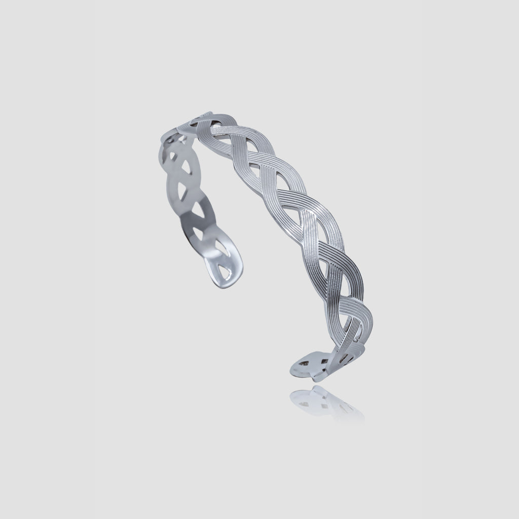 SIGNATURE CUFF COLLECTION